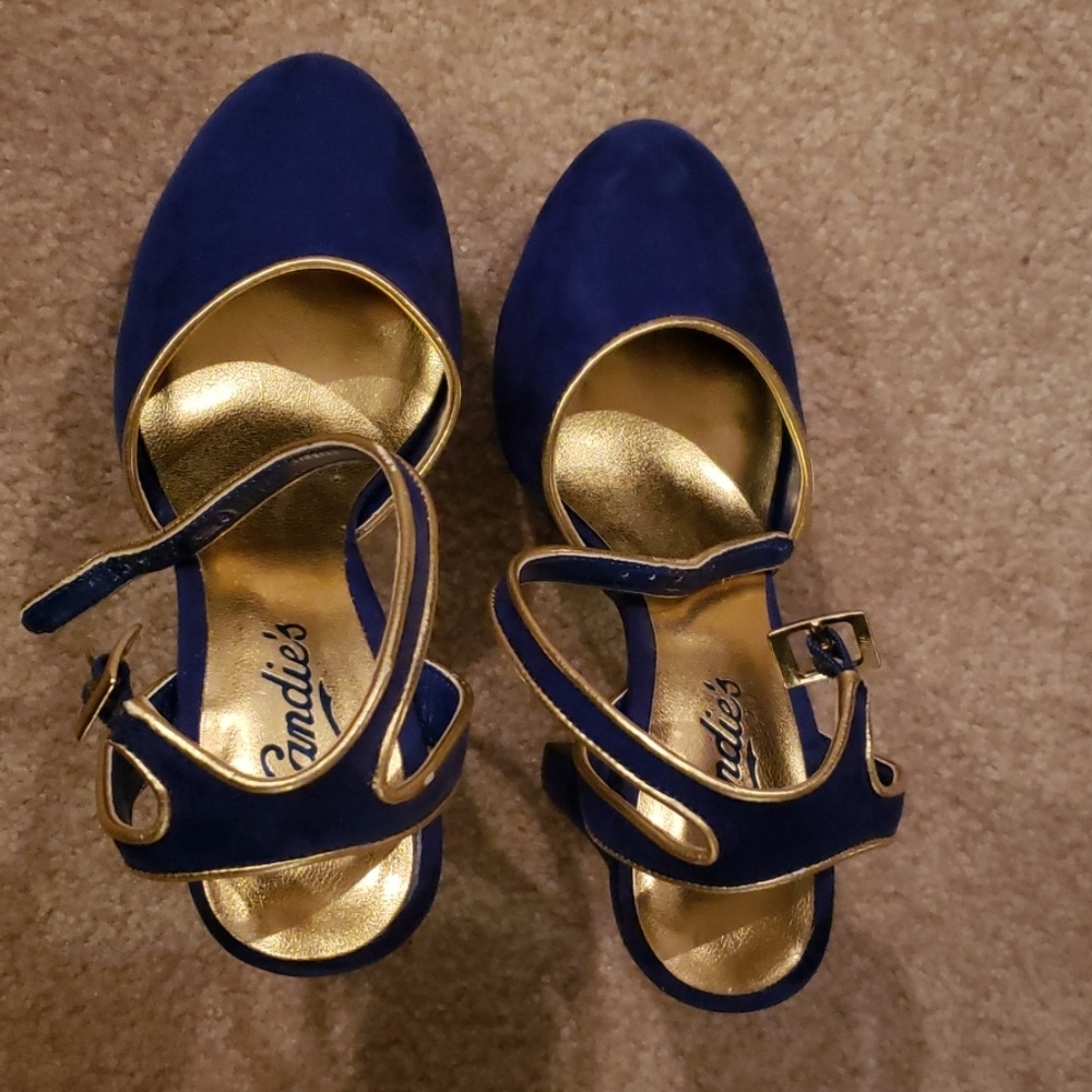 Shoes - Picture 3 of 5